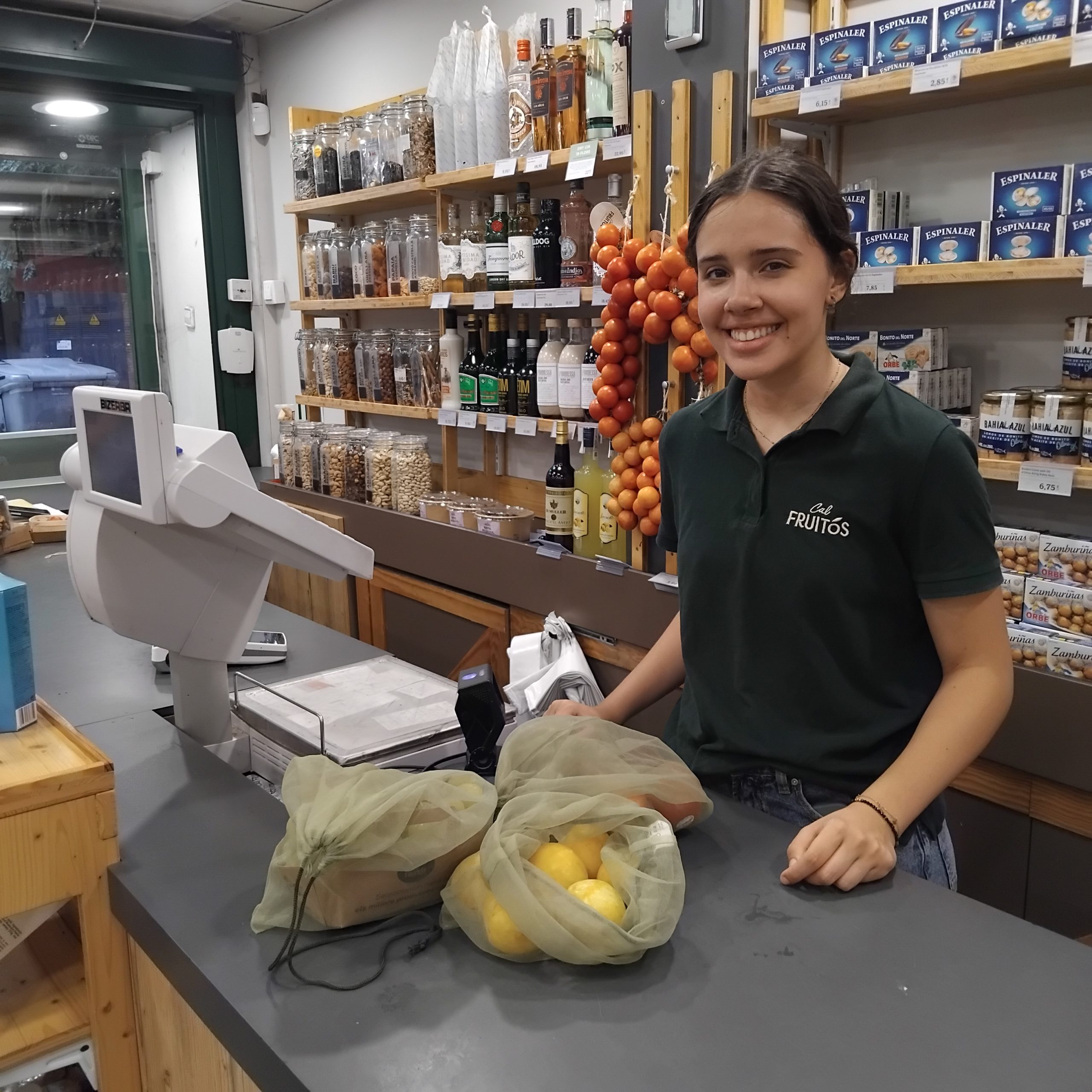 Nirvana, dependienta de Cal Fruitós